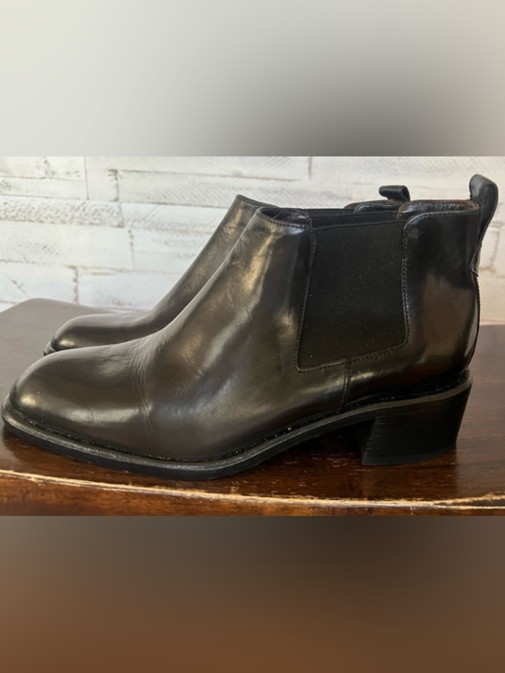Cole Haan Leather Ankle Boots in size 6